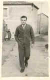 Un joven y apuesto horcajeo en el da de San Martn, ao 1958